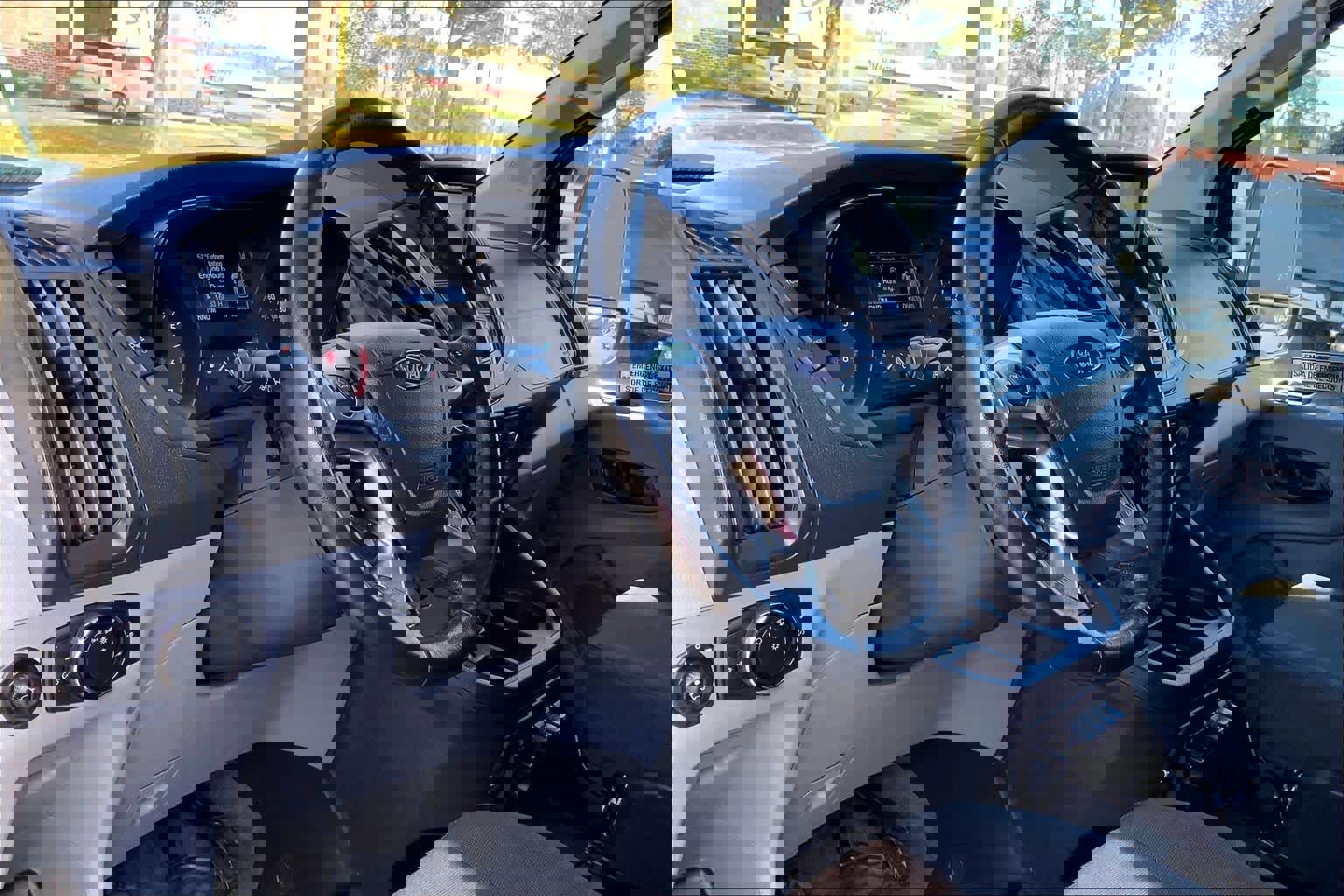 Used 2016 Ford Transit 350 XLT image 18