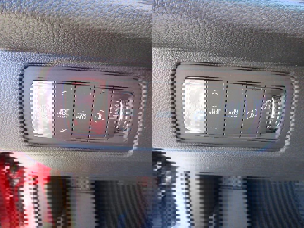 New 2026 Chevrolet Traverse Z71 w/ LPO, Floor Liner Package image 23