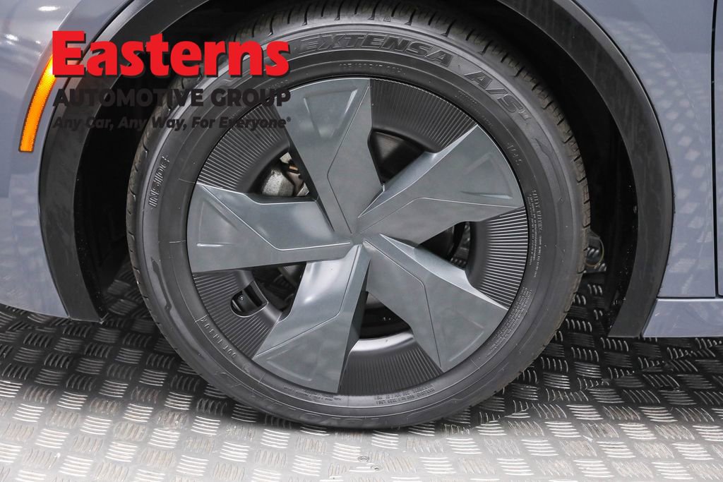 Used 2024 Toyota Prius LE image 29