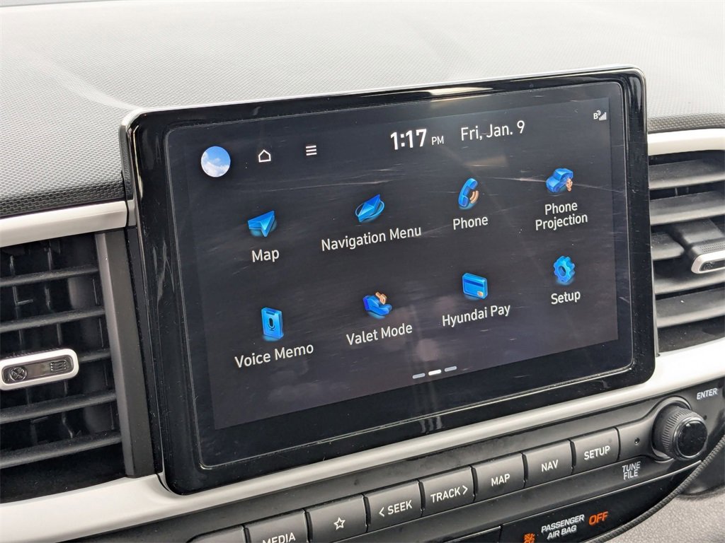 Used 2025 Hyundai Venue Limited image 22