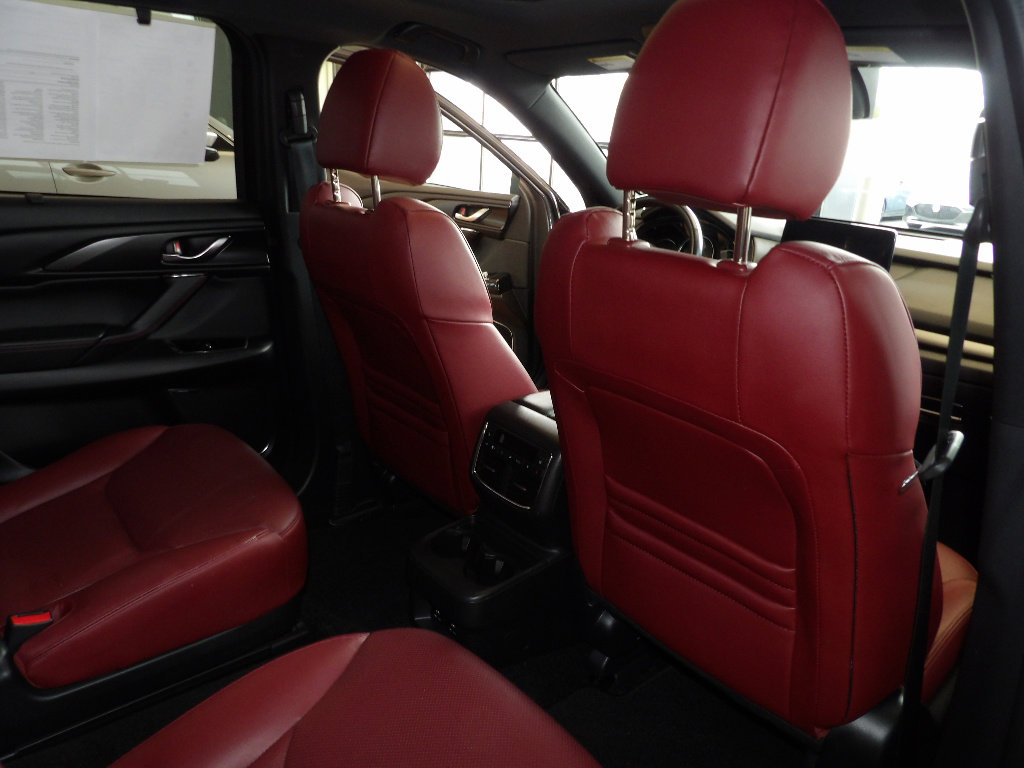 Certified 2023 MAZDA CX-9 Carbon Edition image 17