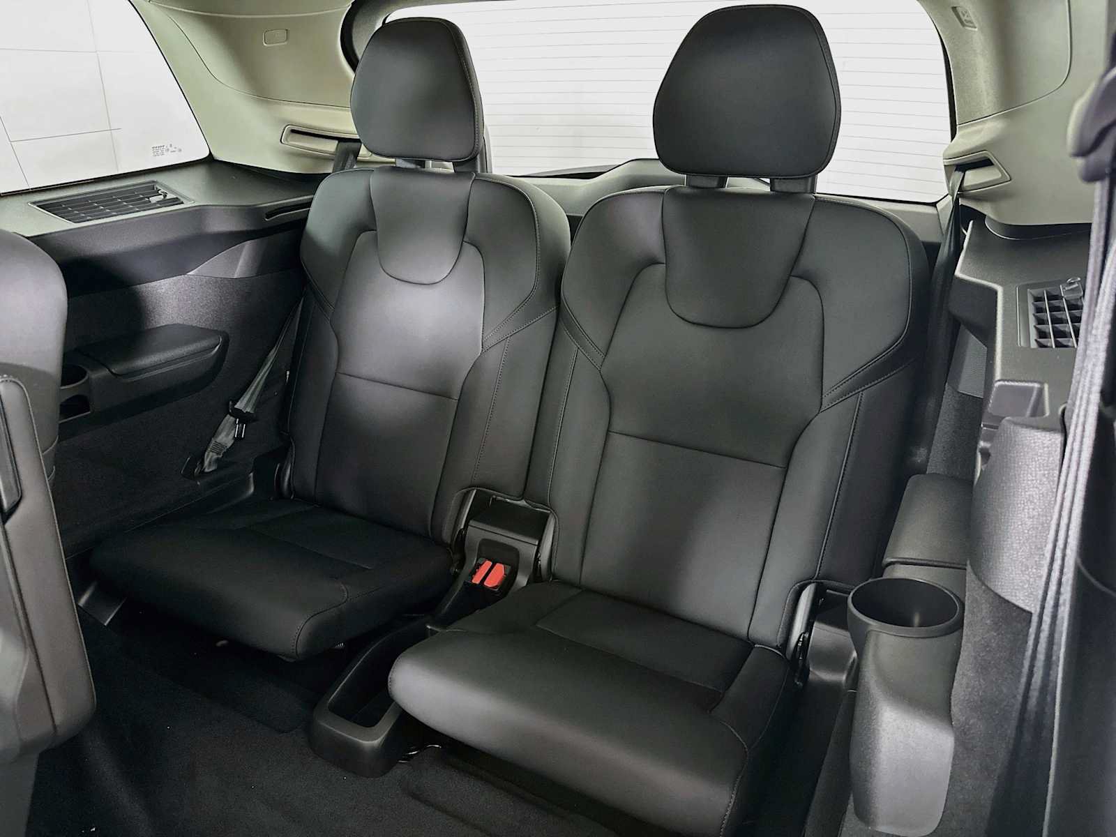 New 2027 Volvo XC90 B6 Plus AWD/4WD image 25