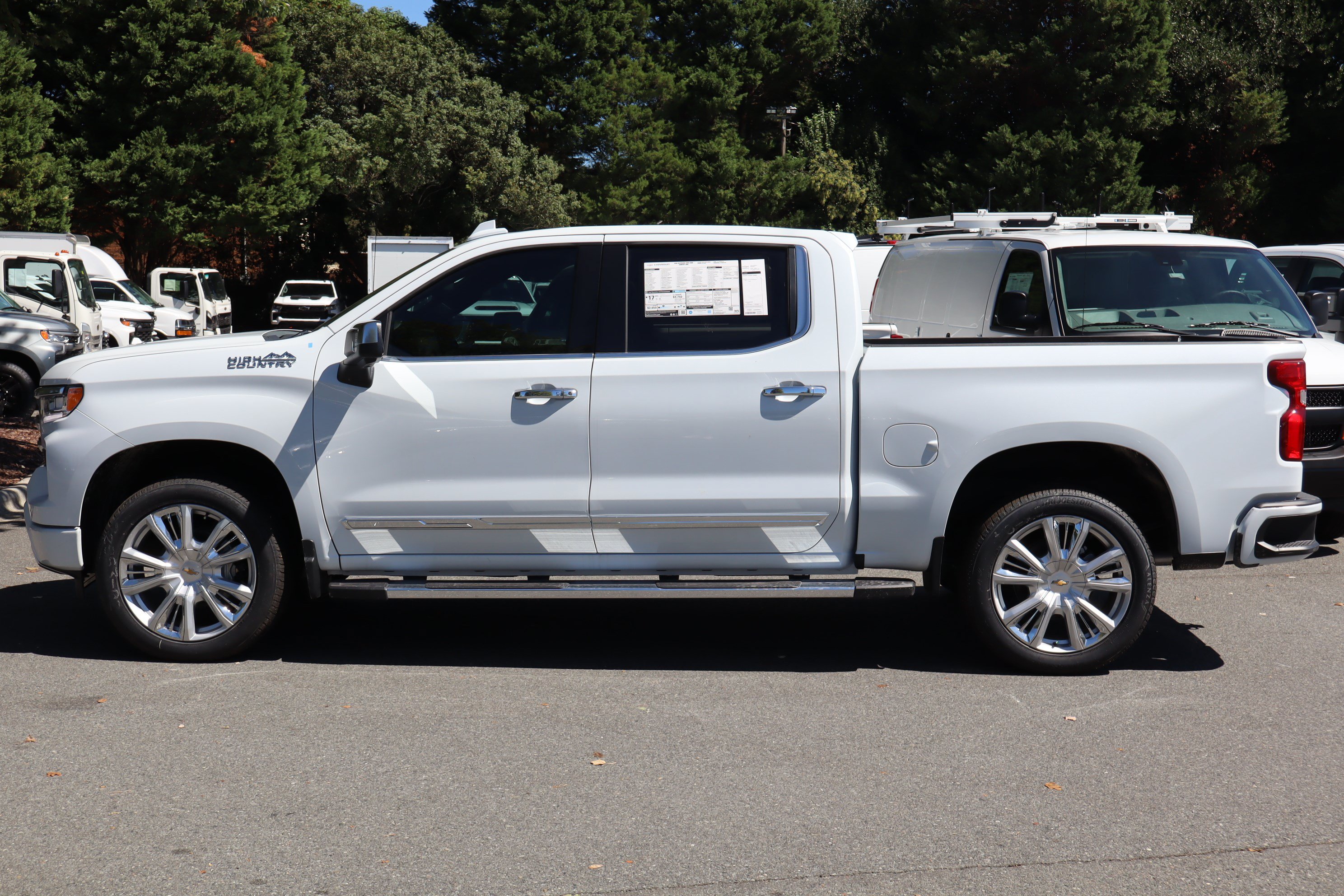 New 2026 Chevrolet Silverado 1500 High Country w/ High Country Premium Package AWD/4WD image 6