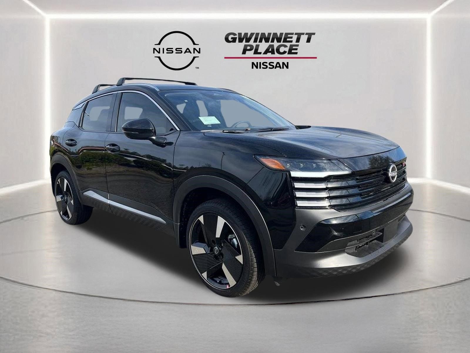 New 2026 Nissan Kicks SR w/ Cold Weather Package image 3