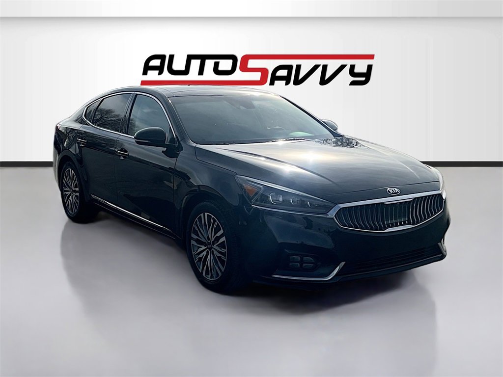 Used 2020 Kia Cadenza Technology