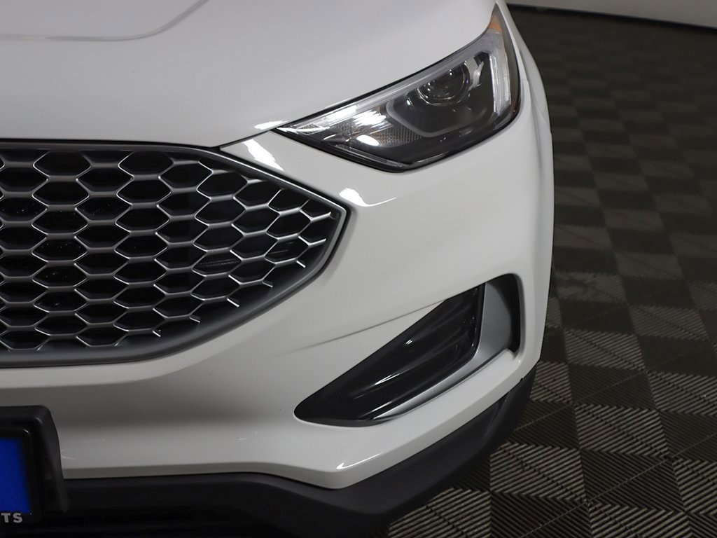 Used 2024 Ford Edge SEL image 16