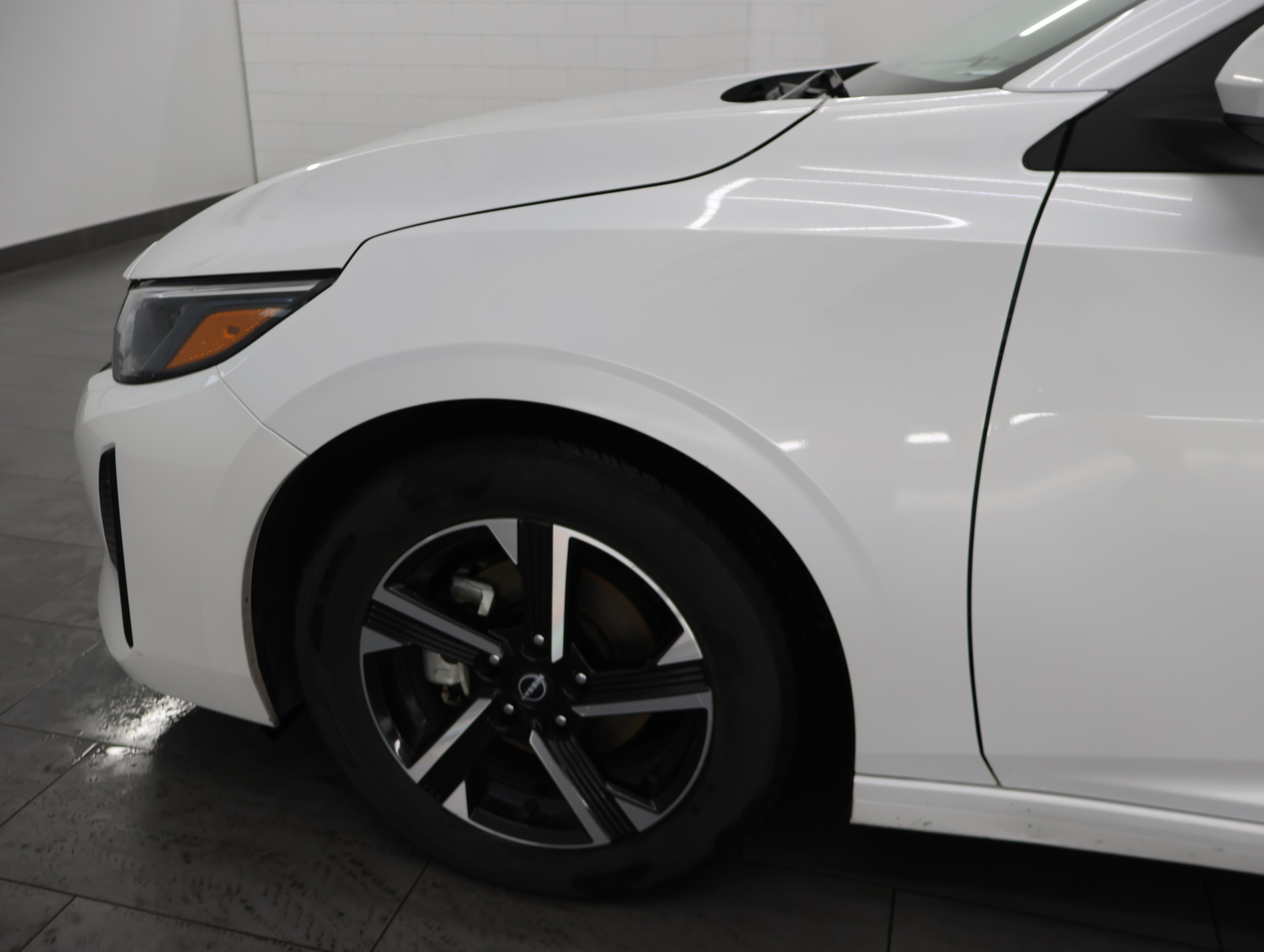 Used 2024 Nissan Sentra SV FWD image 32