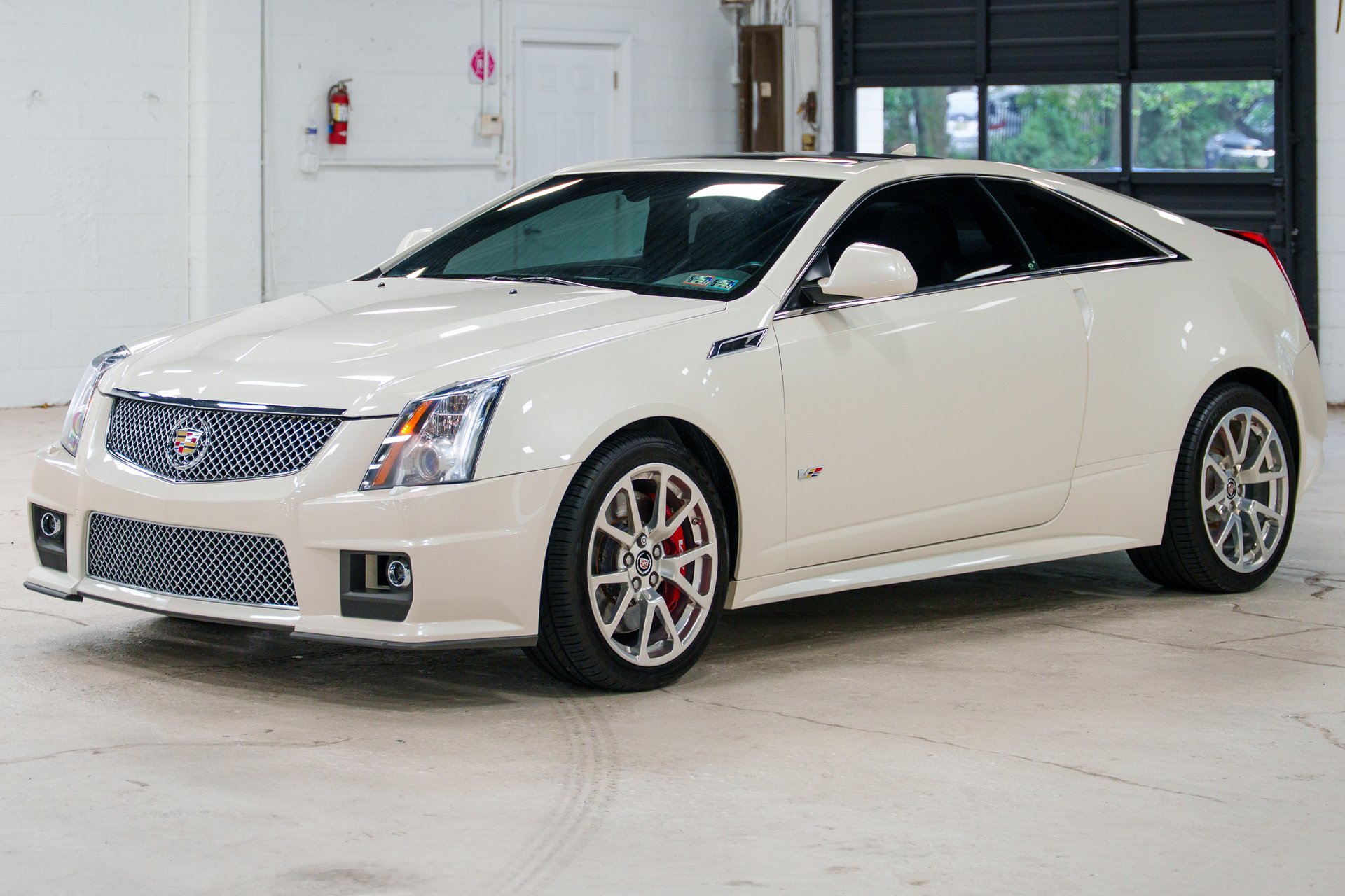 Used 2013 Cadillac CTS V RWD image 9