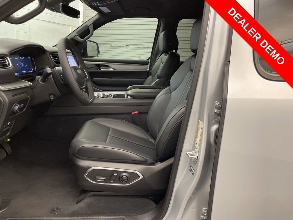 New 2025 Jeep Wagoneer Series II image 18