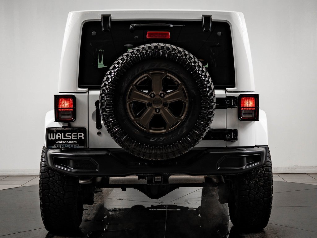 Used 2018 Jeep Wrangler Unlimited Sport image 9