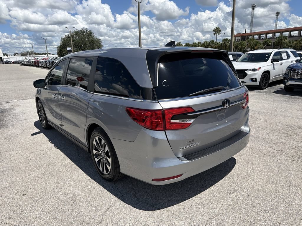 Used 2023 Honda Odyssey EX-L image 6