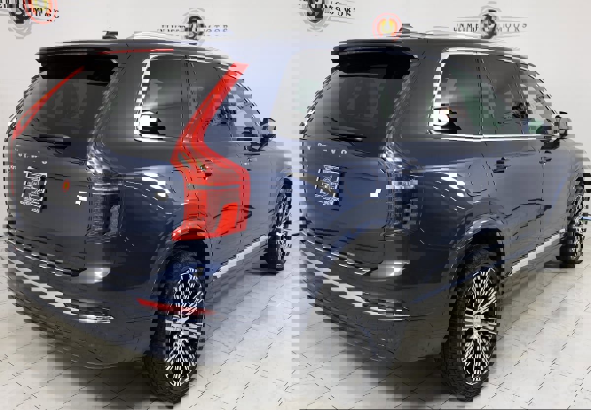 Used 2023 Volvo XC90 T8 Ultimate image 3