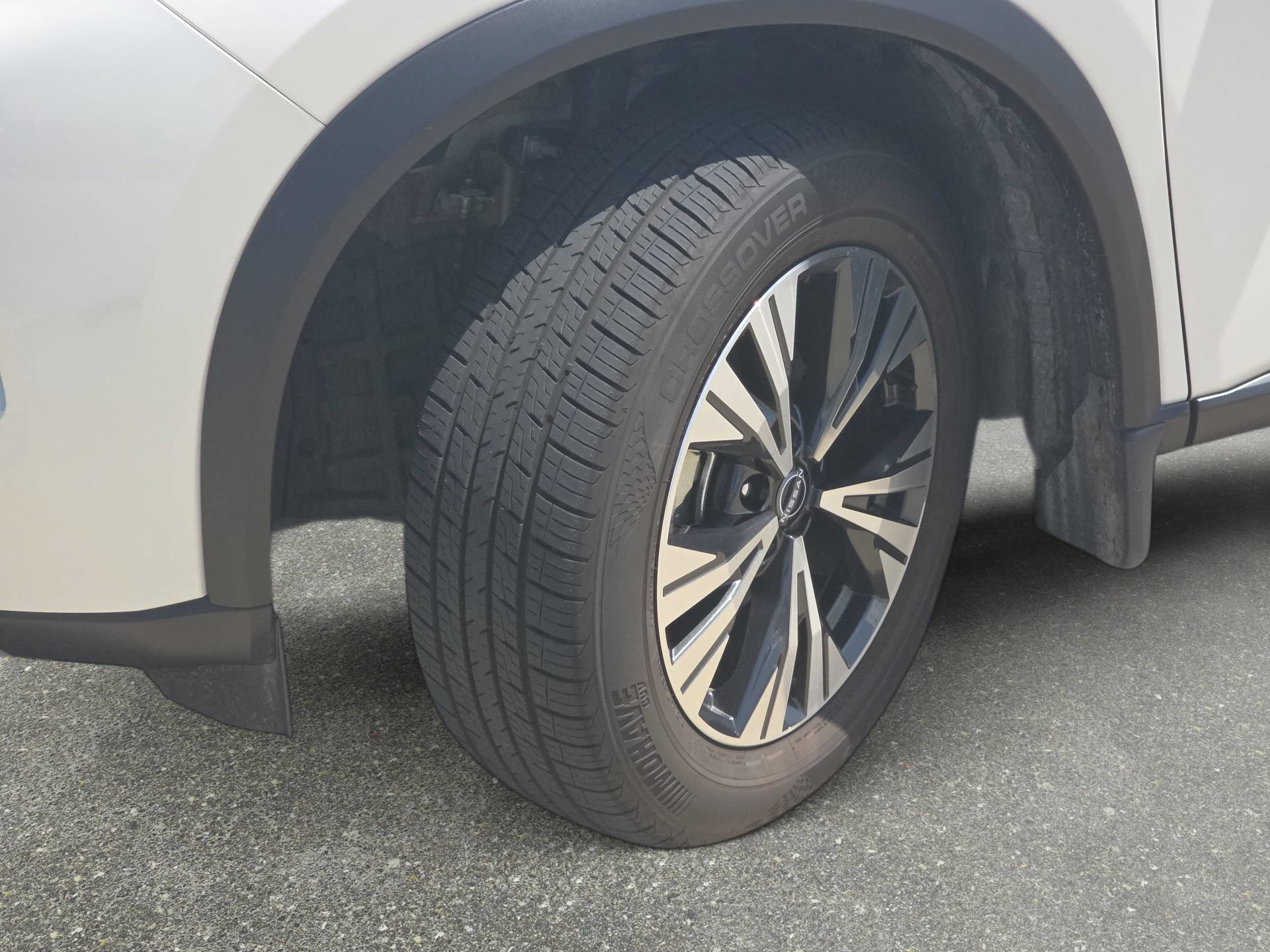 Used 2023 Nissan Rogue SV FWD image 28