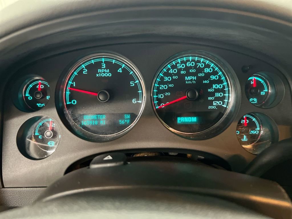 Used 2014 Chevrolet Suburban LT image 12