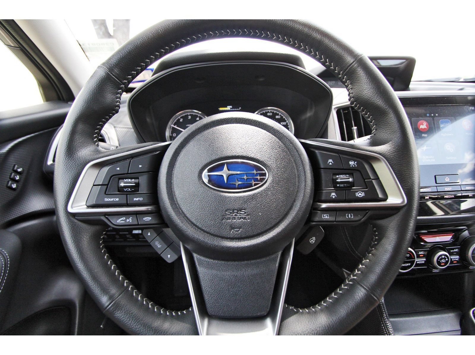 Used 2024 Subaru Forester Touring w/ POP Package 3 AWD/4WD image 13