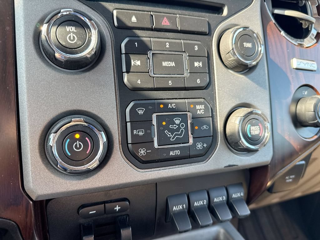 Used 2015 Ford F350 Lariat w/ Lariat Ultimate Package AWD/4WD image 16