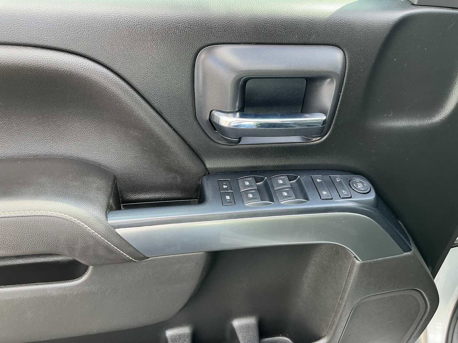 Used 2017 Chevrolet Silverado 1500 LT w/ All Star Edition image 19