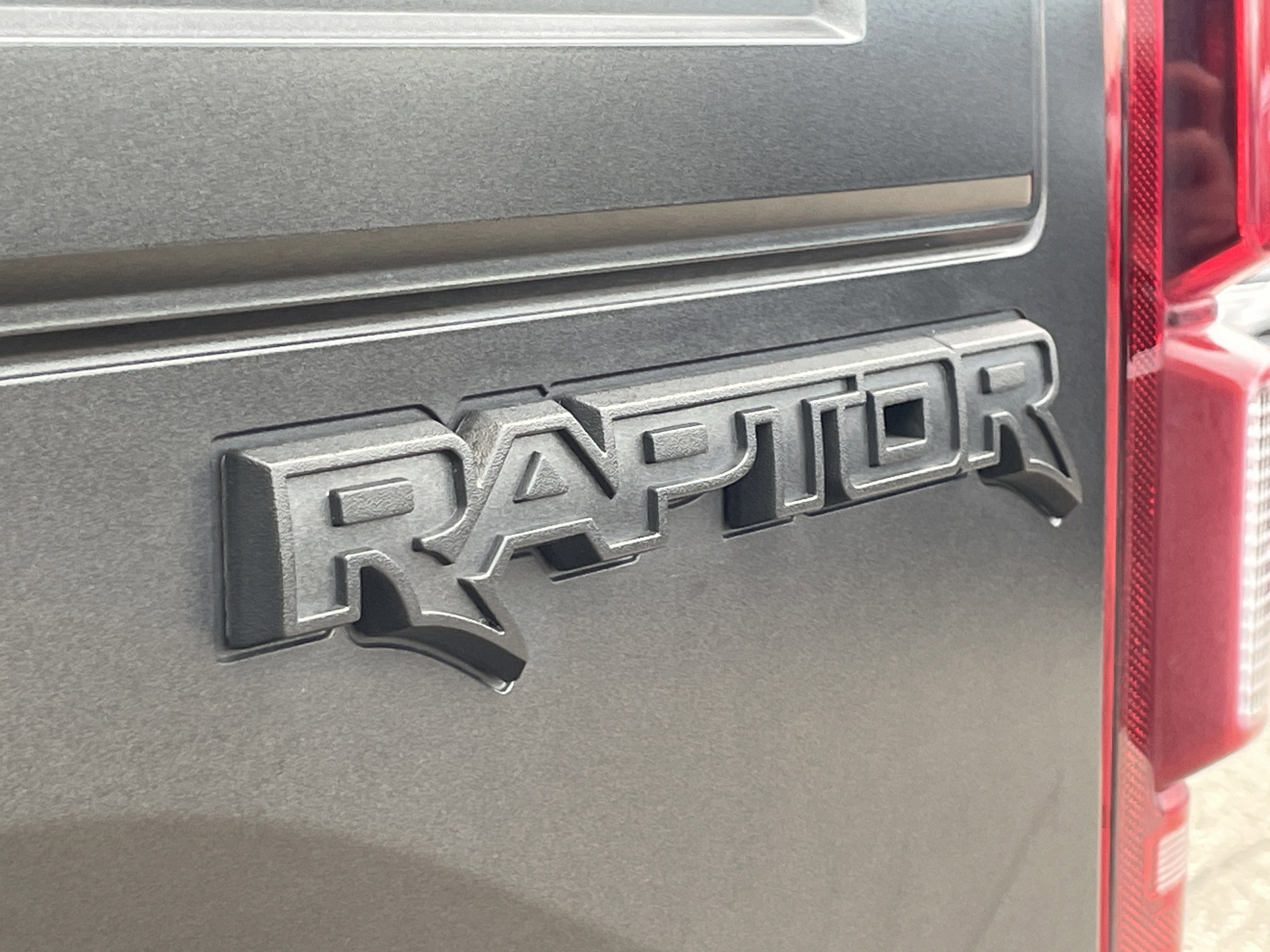 Used 2018 Ford F150 Raptor w/ Equipment Group 802A Luxury image 9