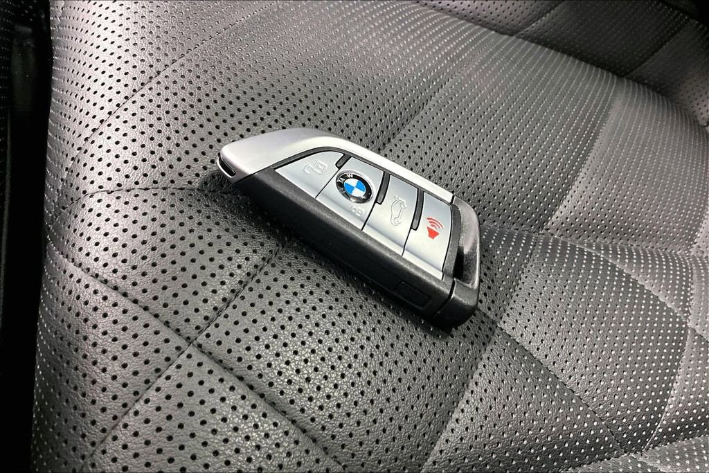 Used 2023 BMW X5 xDrive40i w/ Premium Package image 10