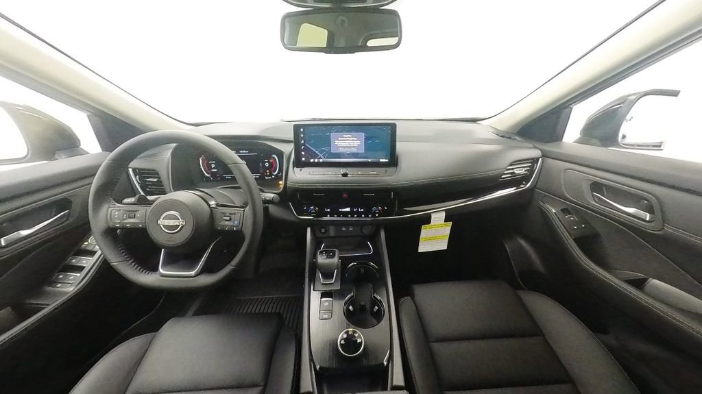 Used 2024 Nissan Rogue SL AWD/4WD image 25