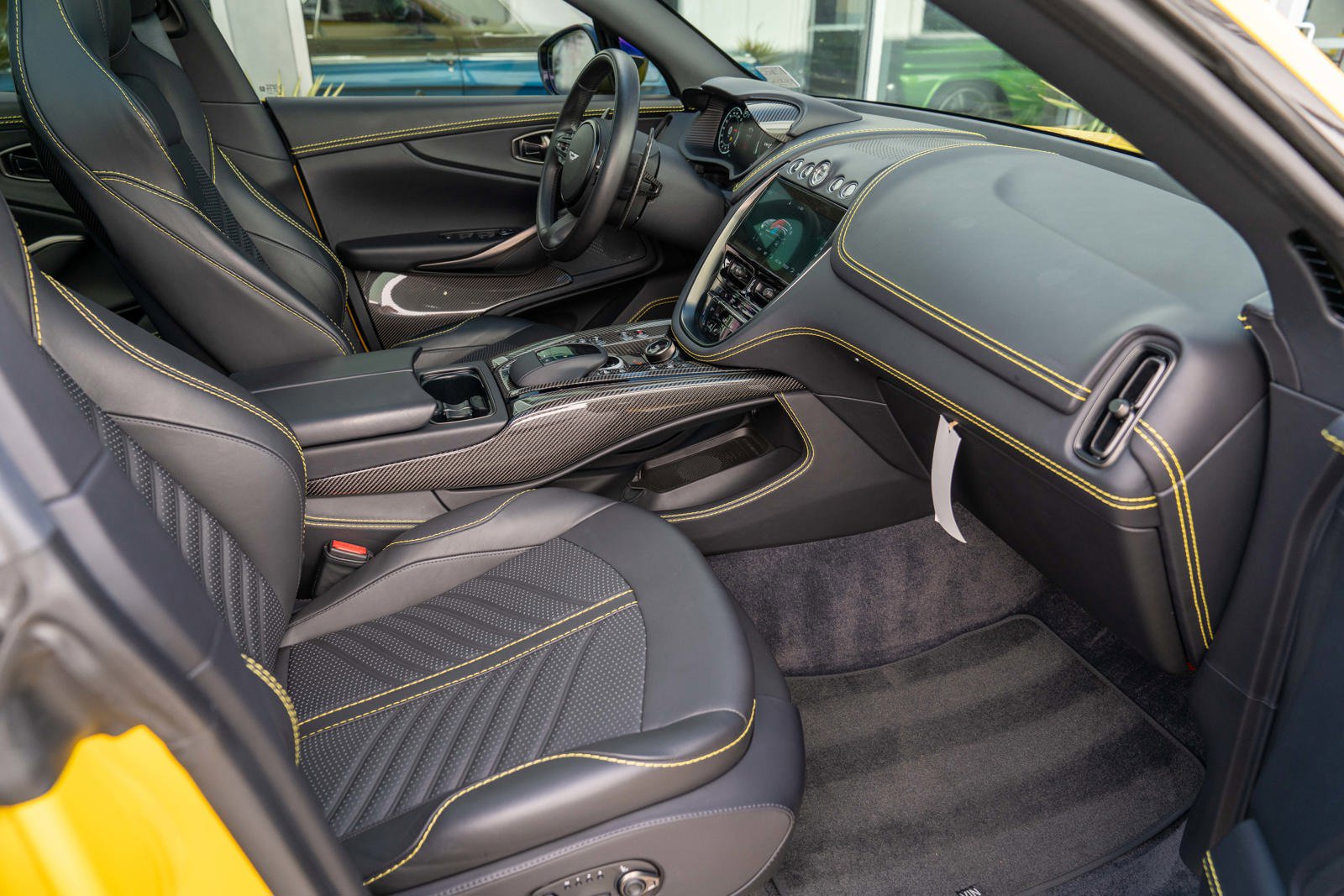 Used 2023 Aston Martin DBX 707 image 33