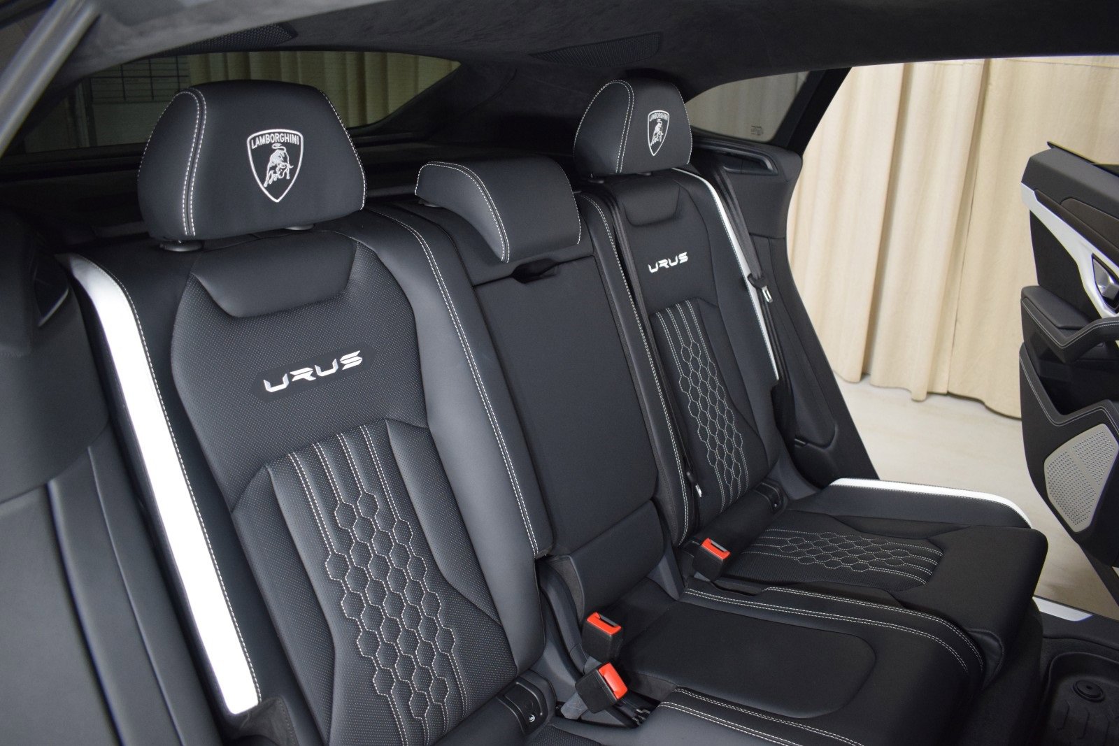 Used 2024 Lamborghini Urus S image 18