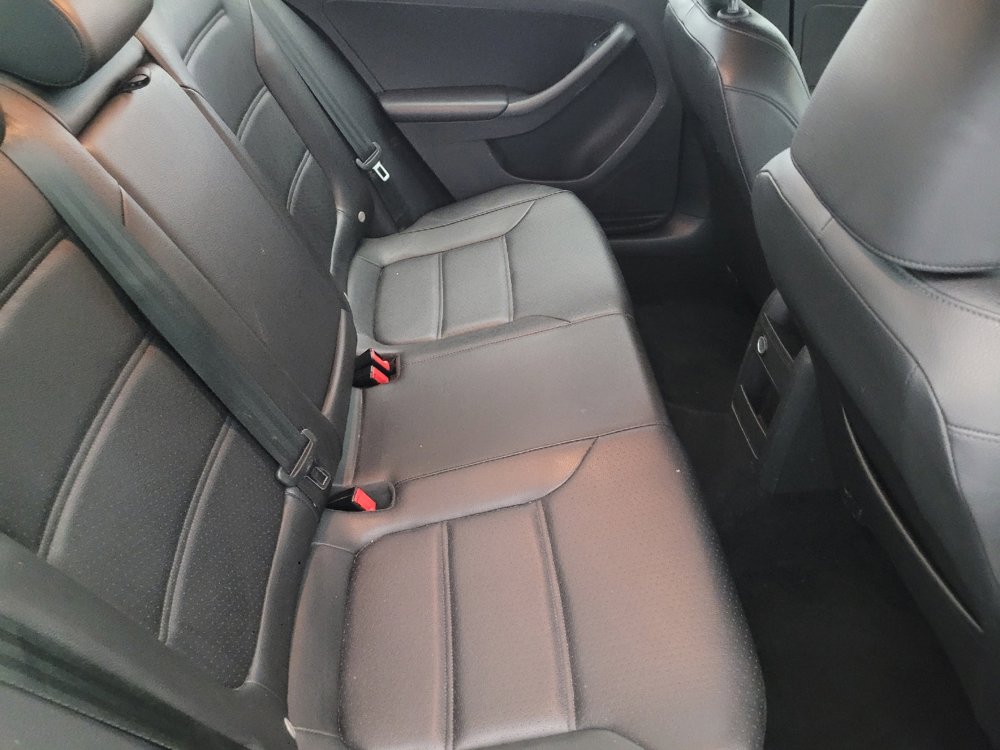 Used 2018 Volkswagen Jetta SE image 19