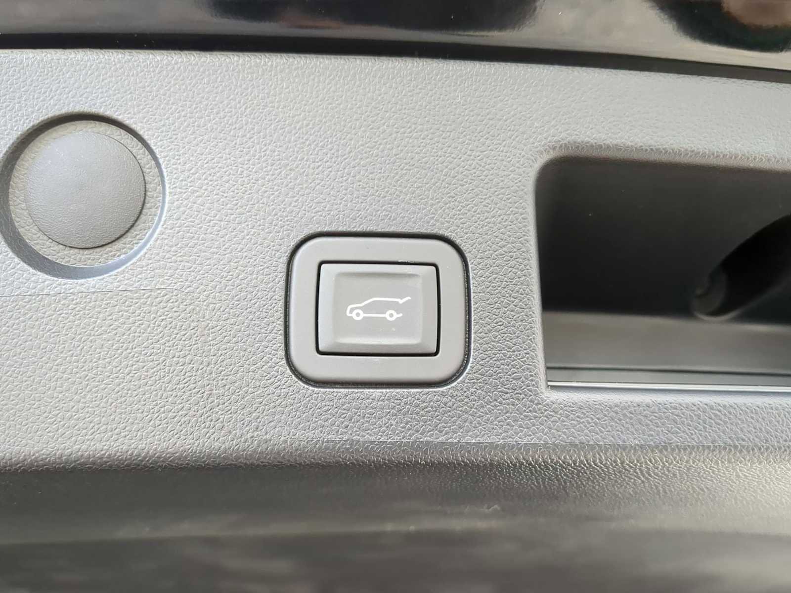 New 2026 GMC Terrain Elevation w/ Elevation Premium Package image 26