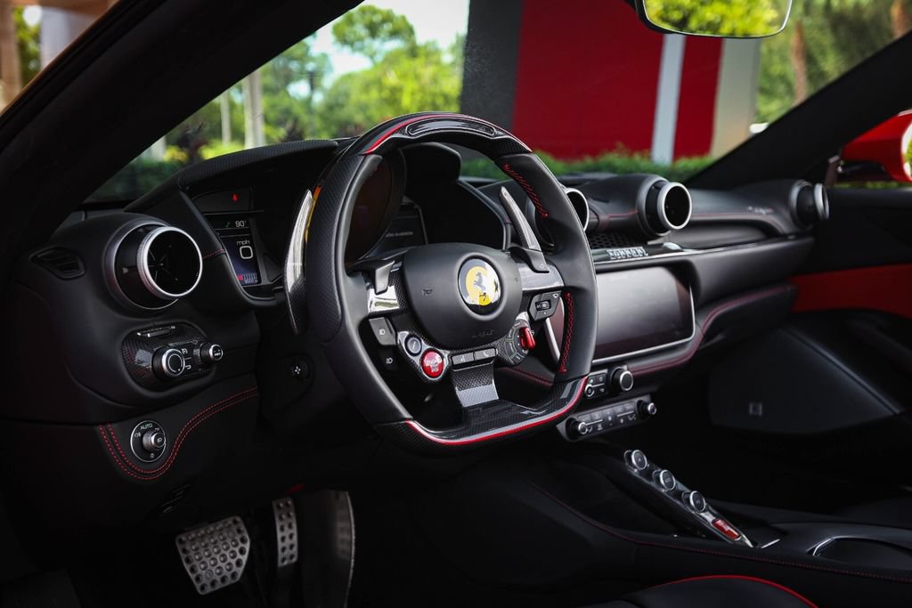 Used 2022 Ferrari Portofino M RWD image 24
