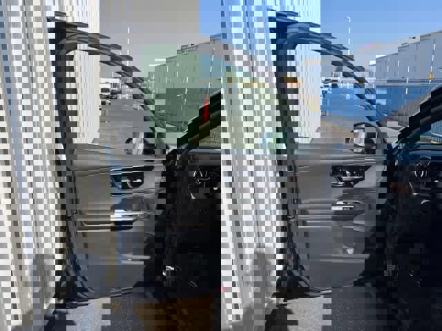 Used 2025 Mercedes-Benz GLC 300 GLC 300 image 12