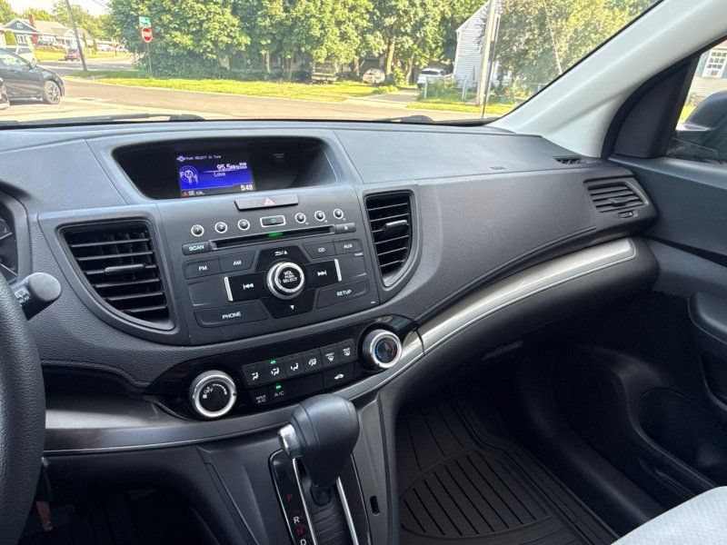 Used 2015 Honda CR-V LX image 24
