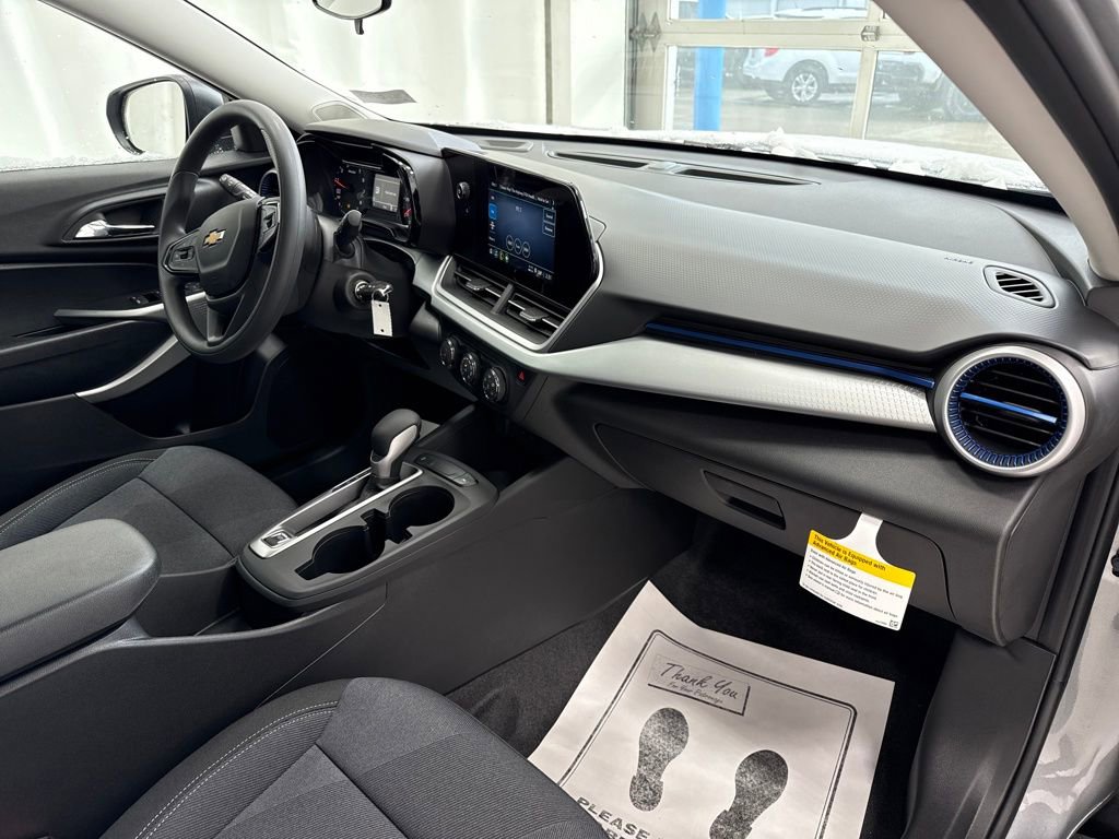 New 2026 Chevrolet Trax LS image 10