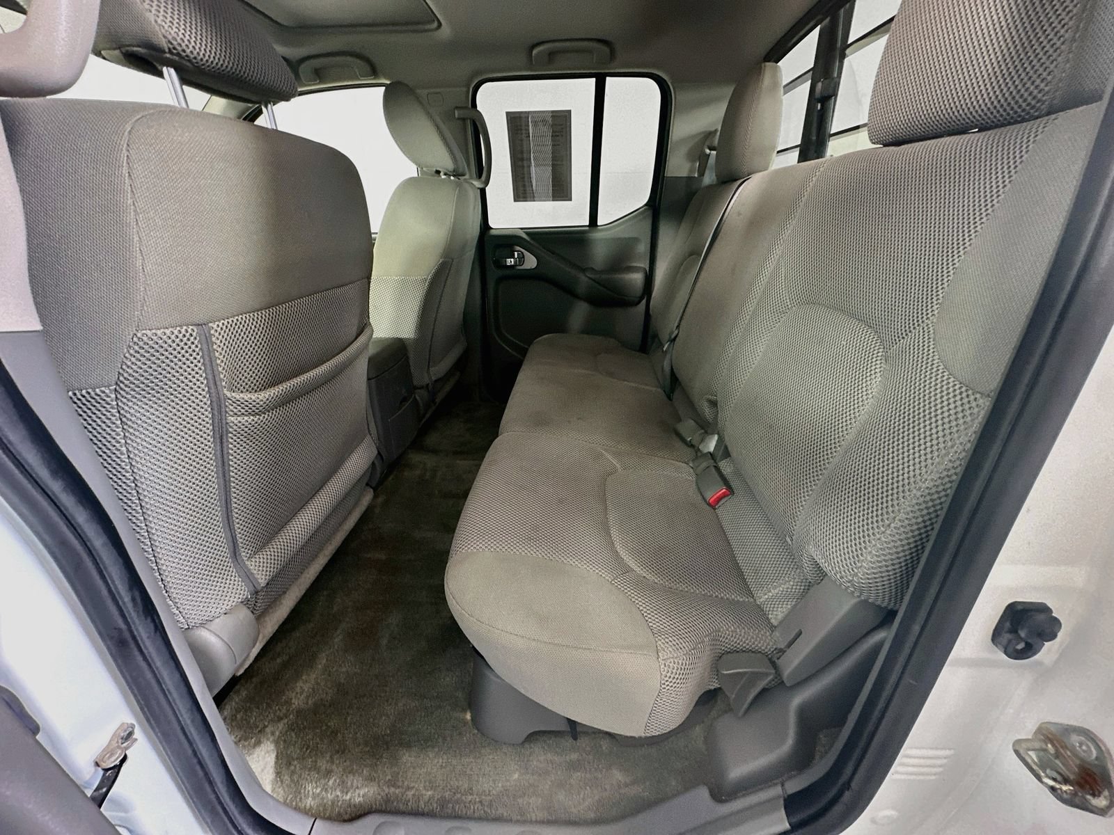 Used 2017 Nissan Frontier SV w/ SV Value Truck Package AWD/4WD image 26