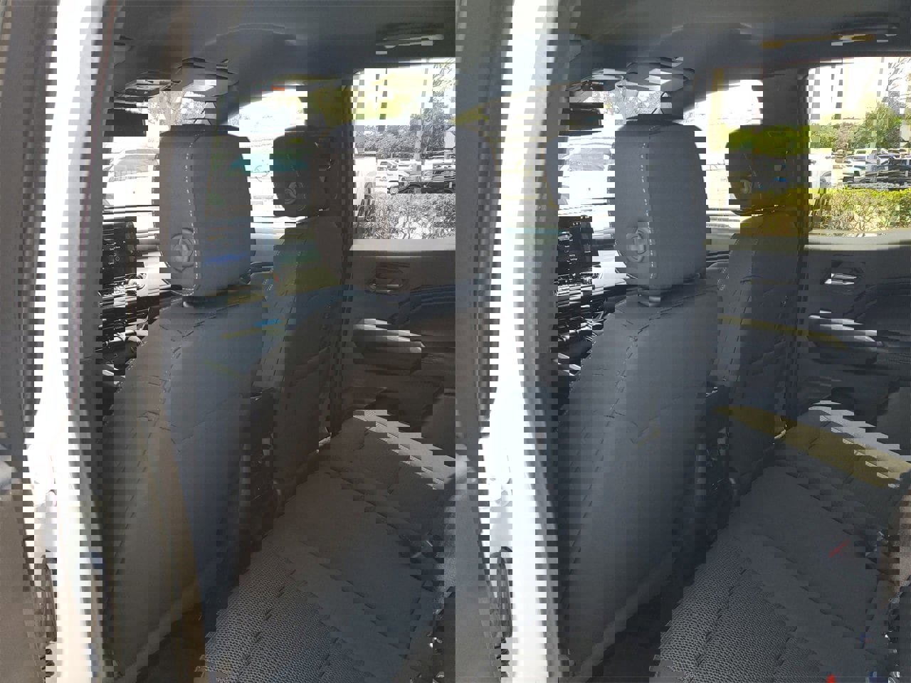 New 2026 Chevrolet Colorado LT image 8