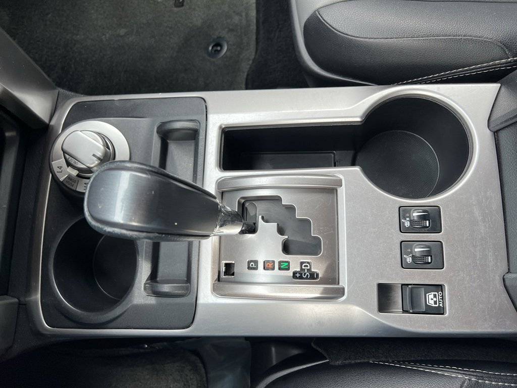 Used 2016 Toyota 4Runner SR5 Premium image 14