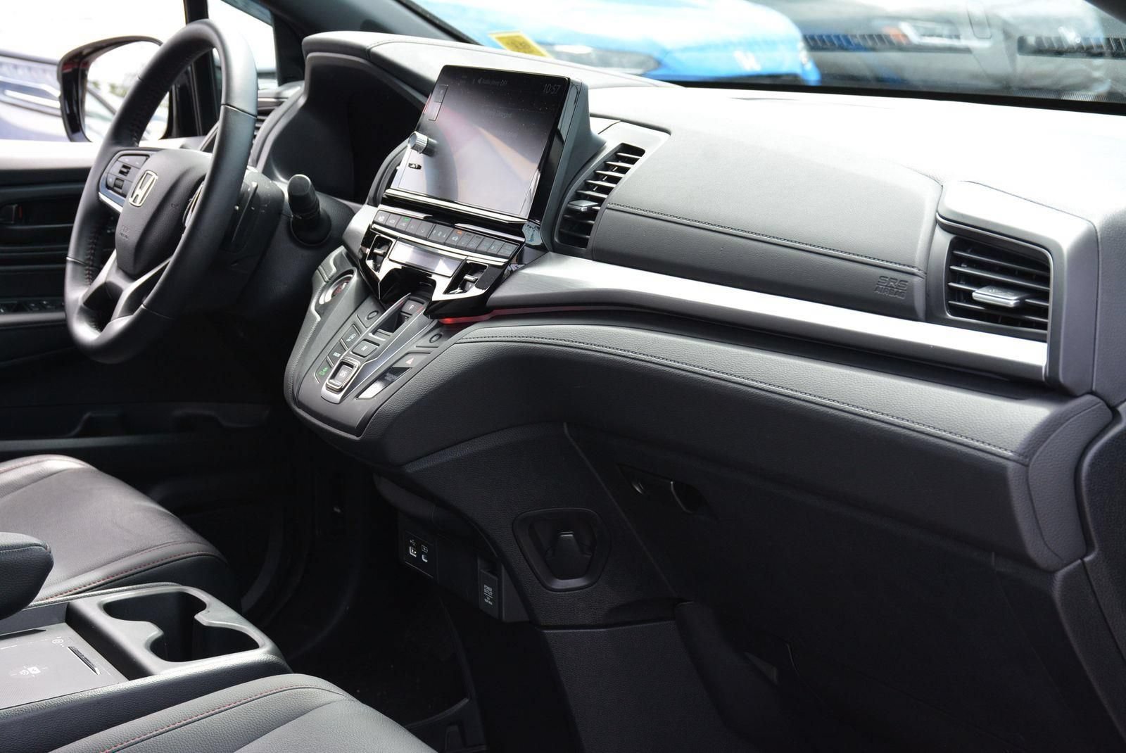 Used 2025 Honda Odyssey Sport-L image 19