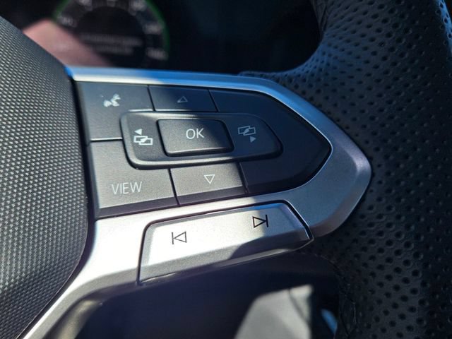 New 2026 Volkswagen Tiguan SE R-Line FWD image 25