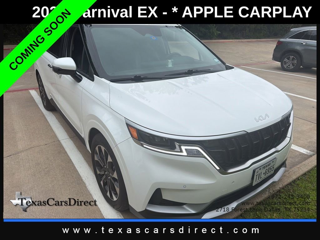 Used 2024 Kia Carnival EX FWD image 3