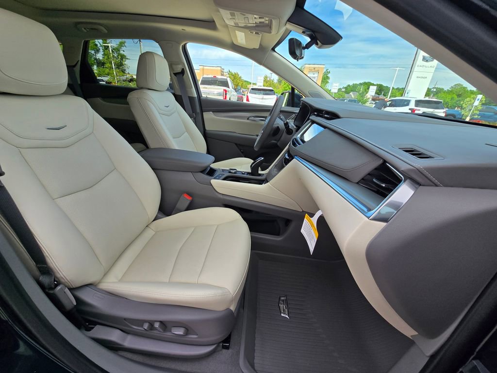 New 2026 Cadillac XT5 Premium Luxury image 13