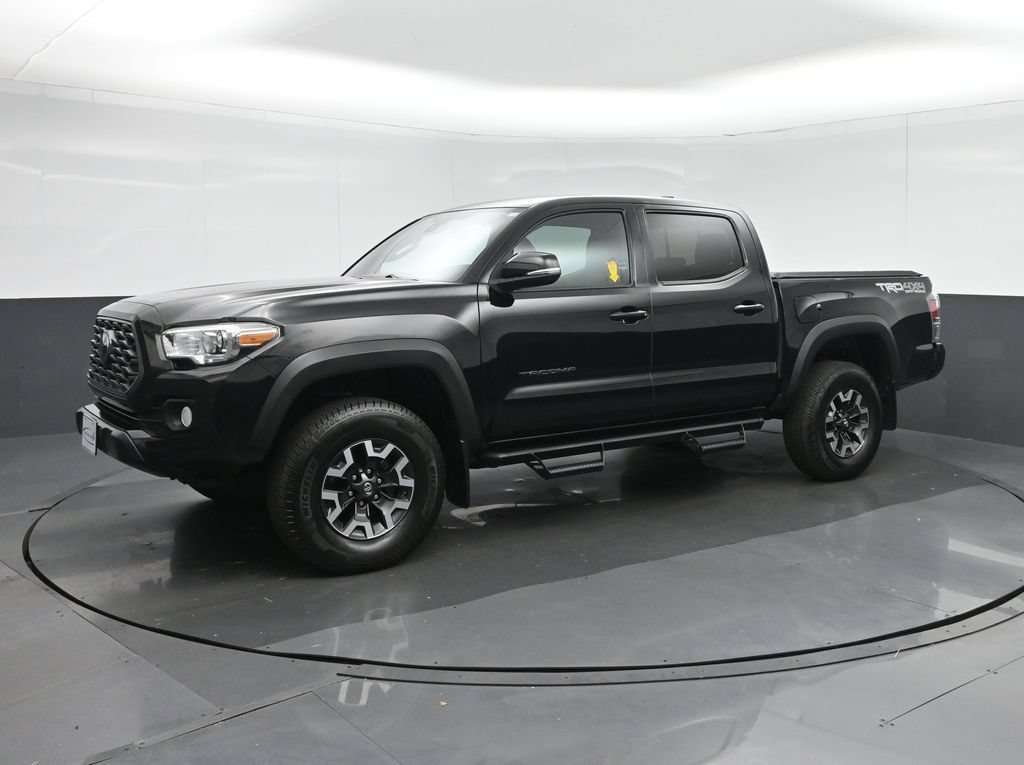 Used 2020 Toyota Tacoma TRD Off-Road w/ Technology Package AWD/4WD image 3