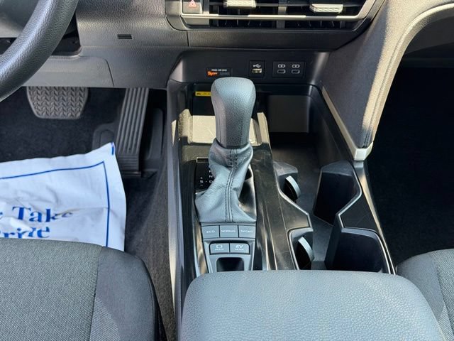 Used 2025 Toyota Camry LE FWD image 17