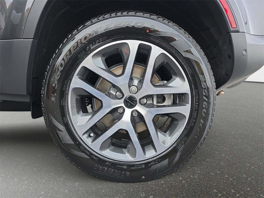 New 2026 Land Rover Defender 110 S image 36