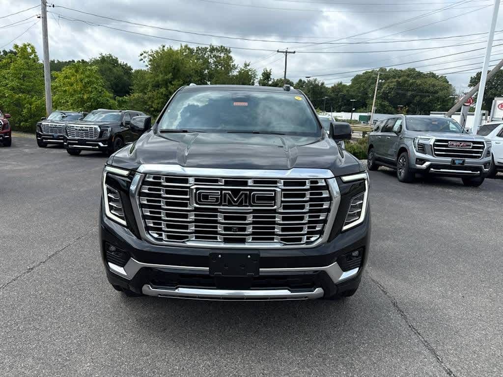 New 2026 GMC Yukon Denali w/ Sun & Power Step Package AWD/4WD image 9