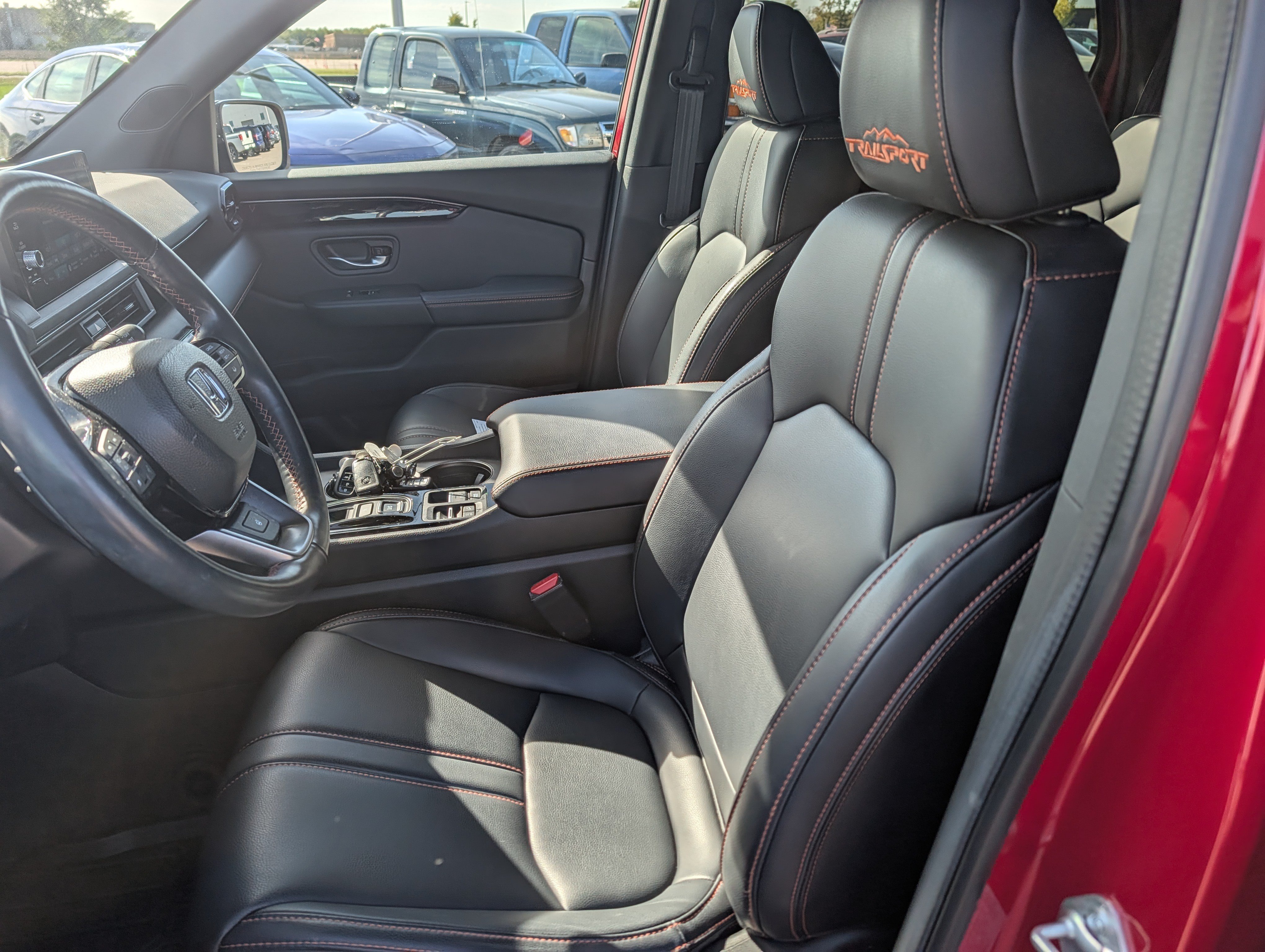 Used 2024 Honda Pilot TrailSport image 8