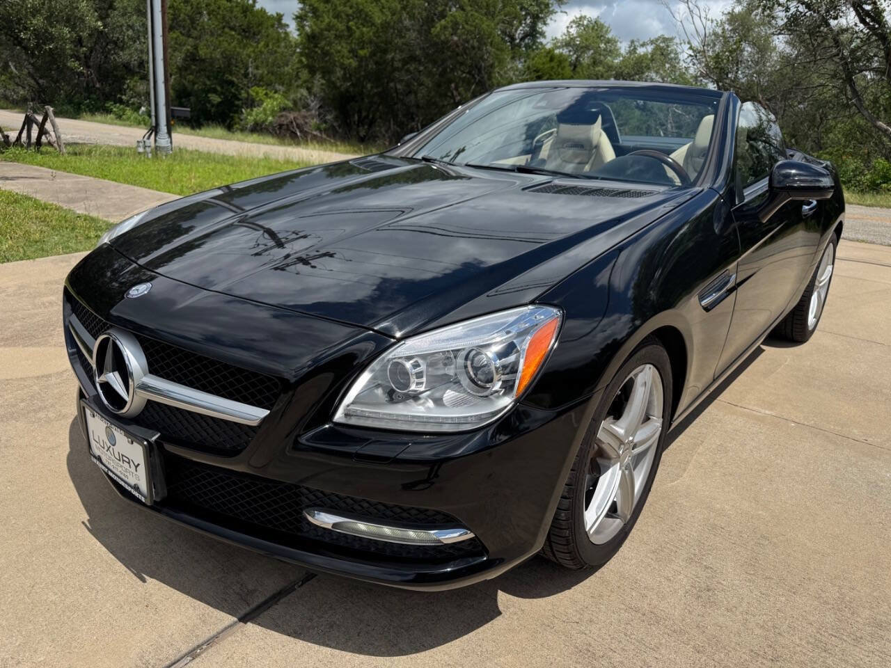 Used 2013 Mercedes-Benz SLK 250 image 4