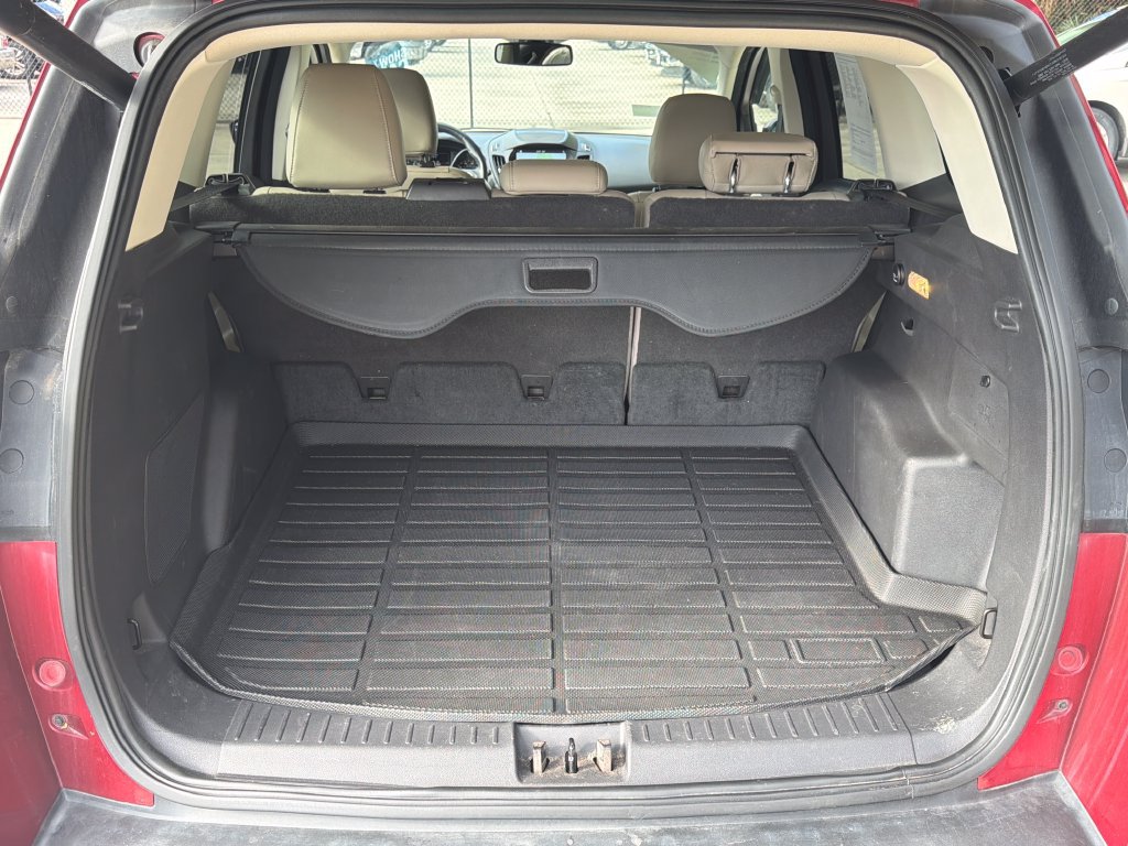 Used 2019 Ford Escape Titanium FWD image 30