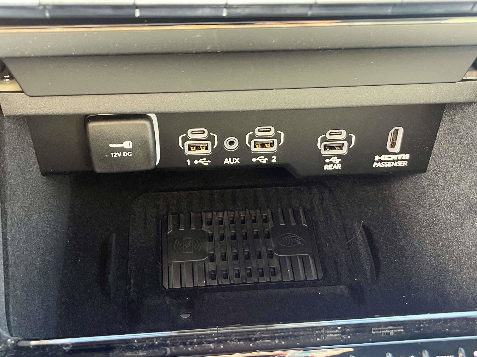 New 2026 Jeep Grand Wagoneer L Summit w/ Rear Seat Video Group I AWD/4WD image 31