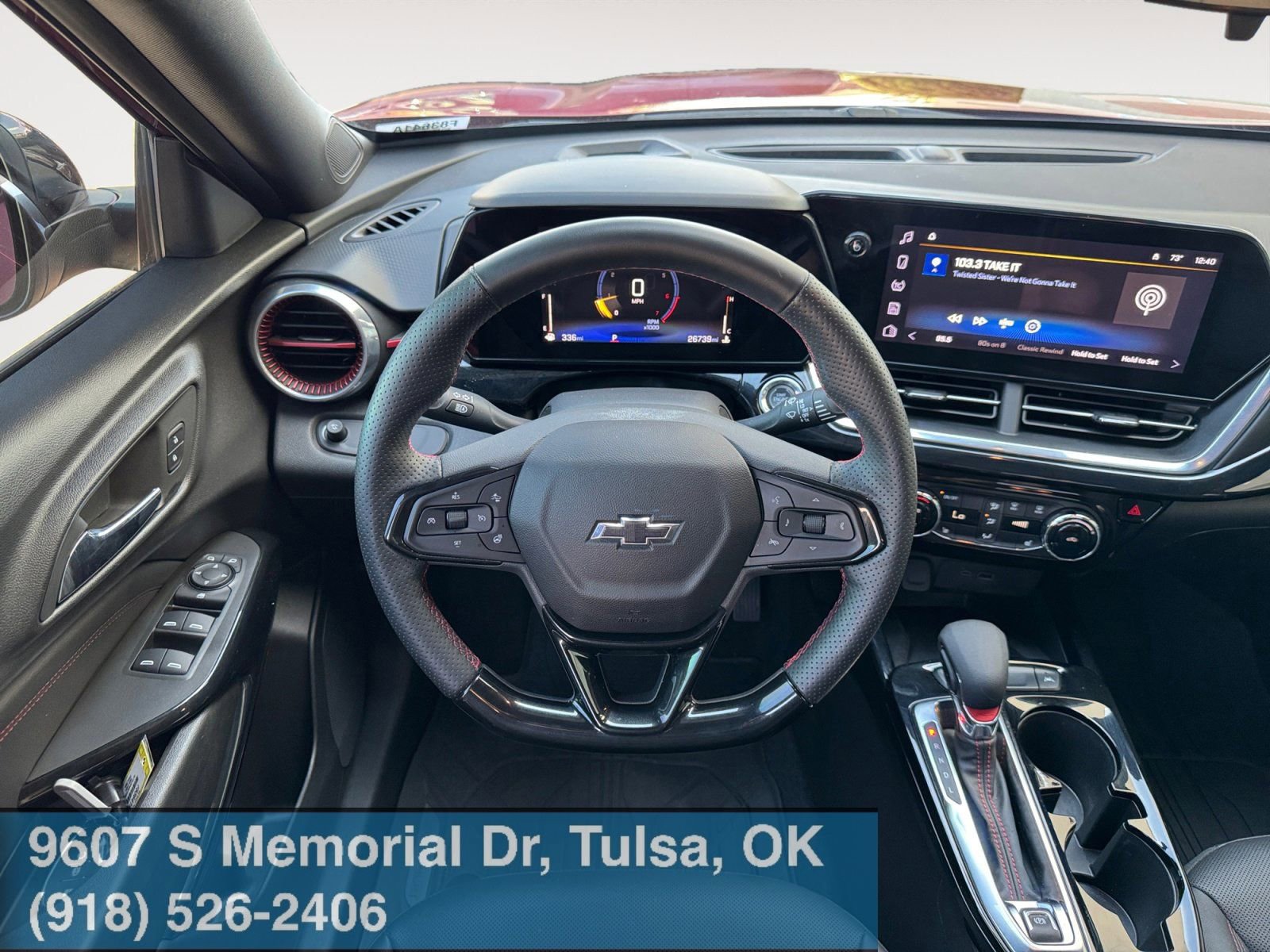 Used 2024 Chevrolet Trax RS w/ Sunroof Package image 12