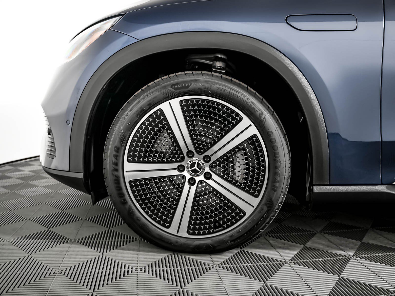 Certified 2023 Mercedes-Benz EQE 350+ 4MATIC SUV image 3