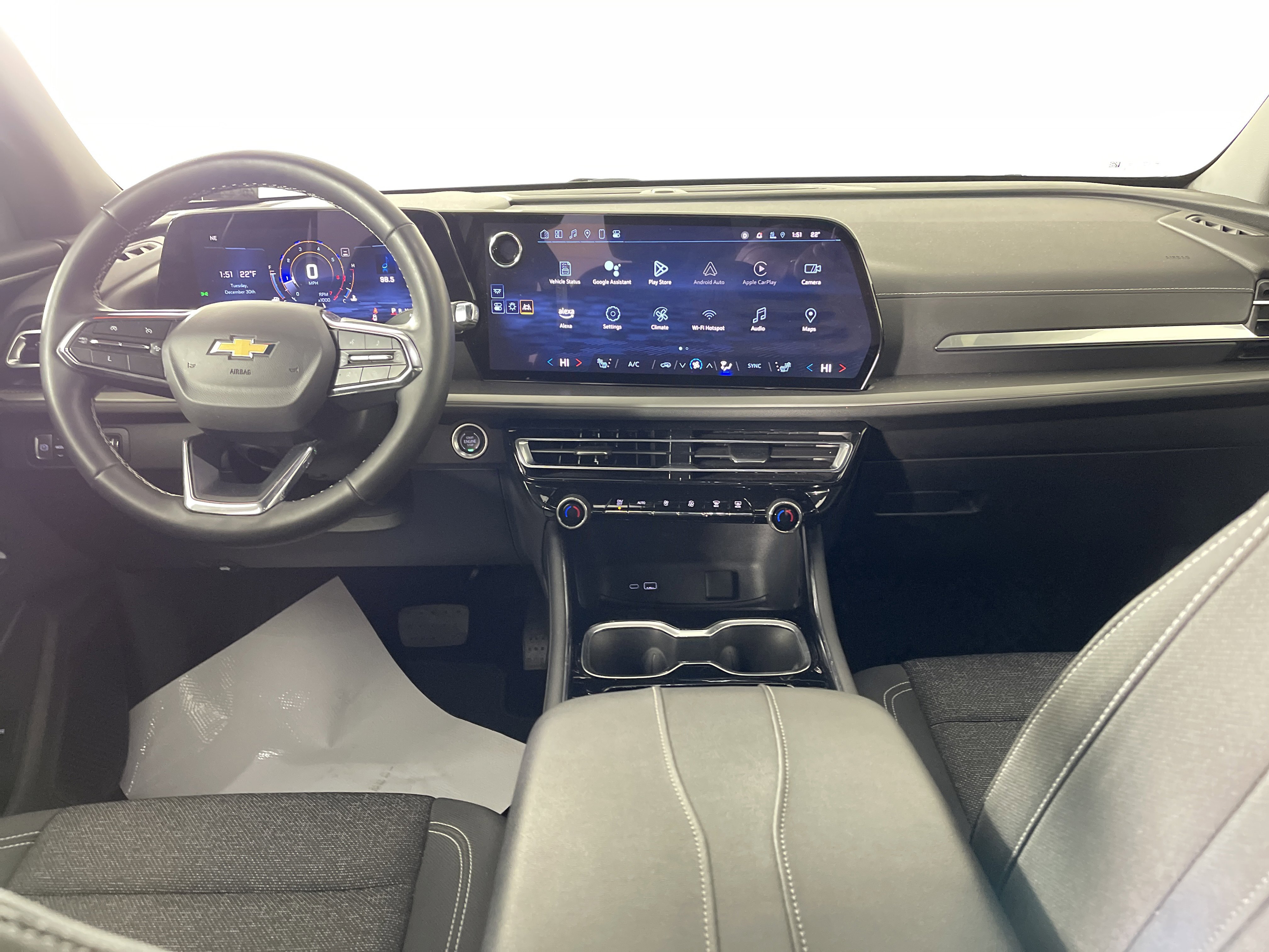 Used 2024 Chevrolet Traverse LS image 15